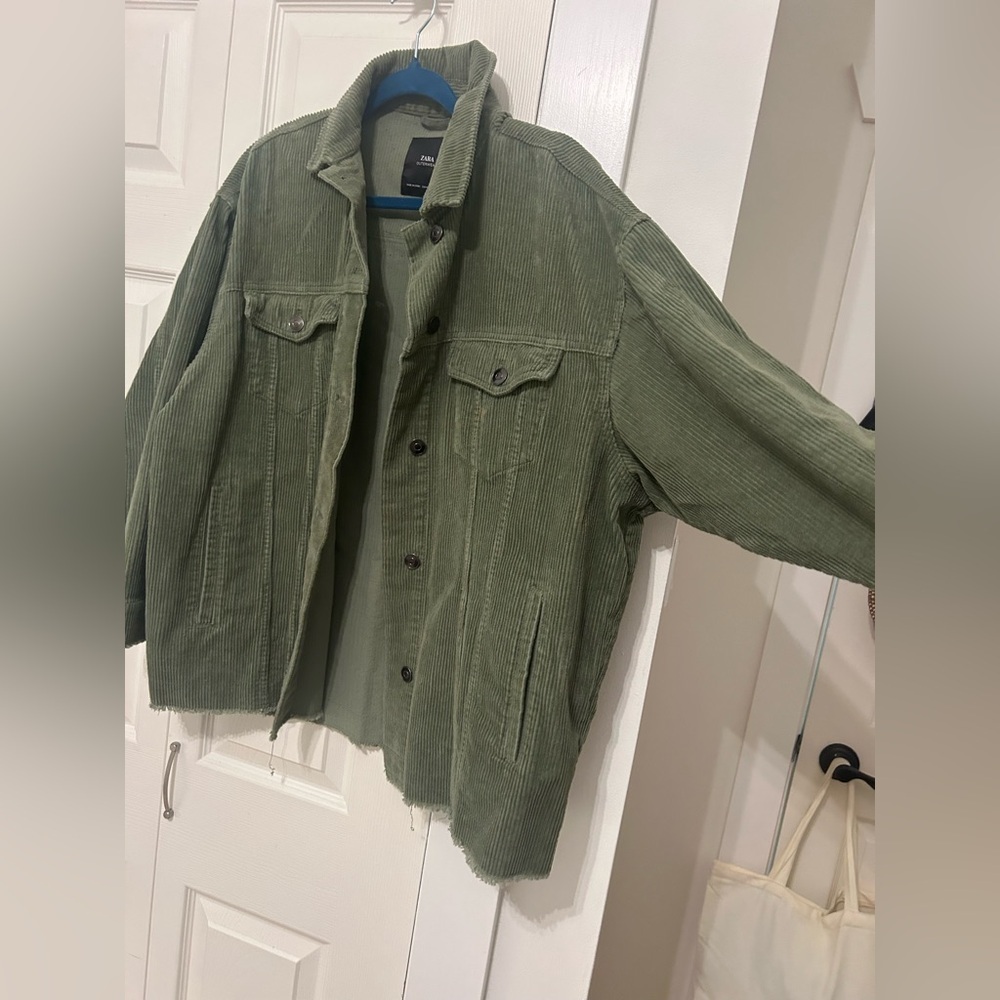 Zara Olive Green Corduroy Shacket/Jacket - Picture 3 of 8